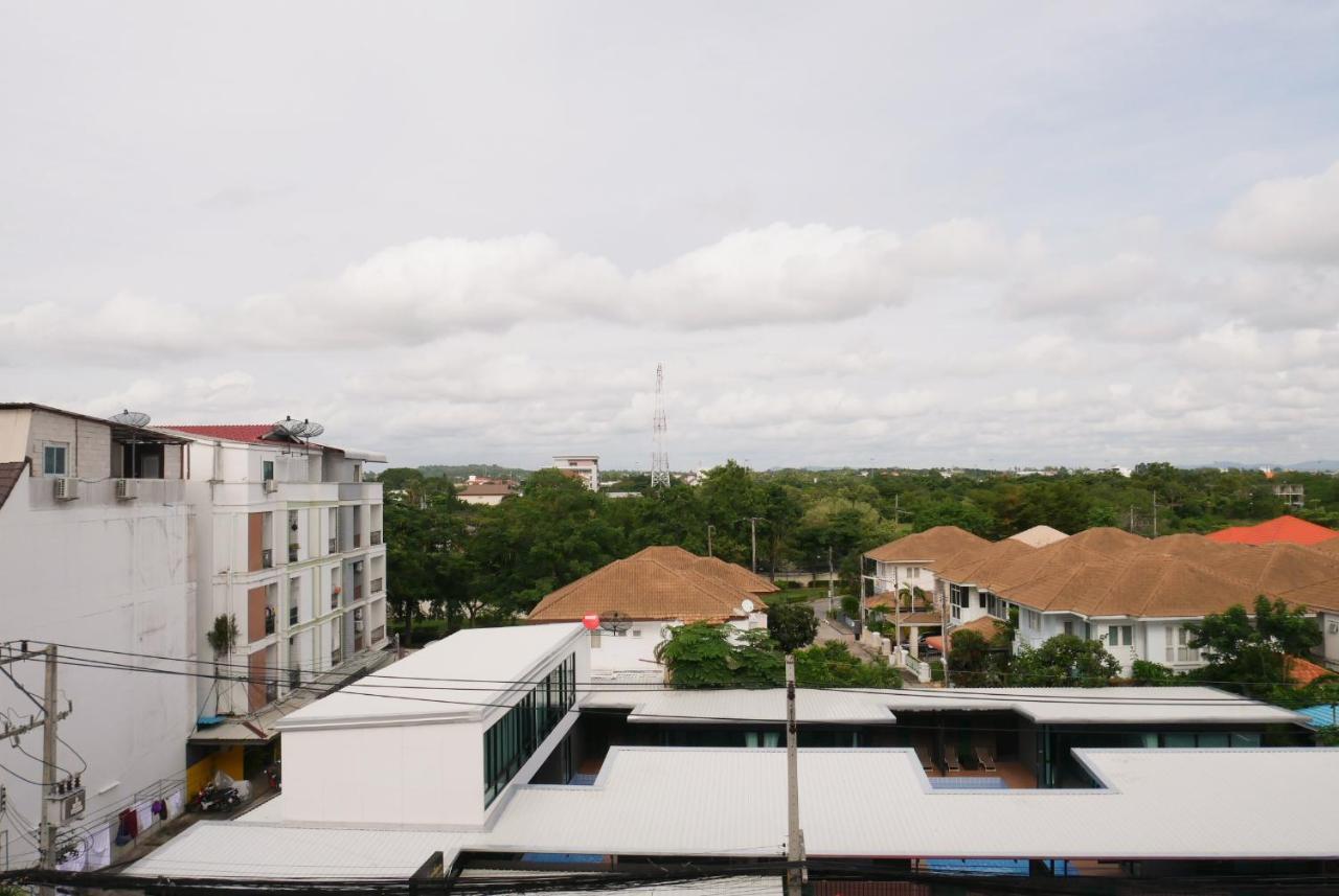 Seven Seas Resort Pattaya & Sofa Bed Jomtien Beach Buitenkant foto
