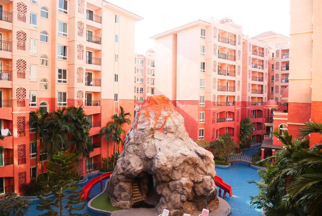 Seven Seas Resort Pattaya & Sofa Bed Jomtien Beach Buitenkant foto